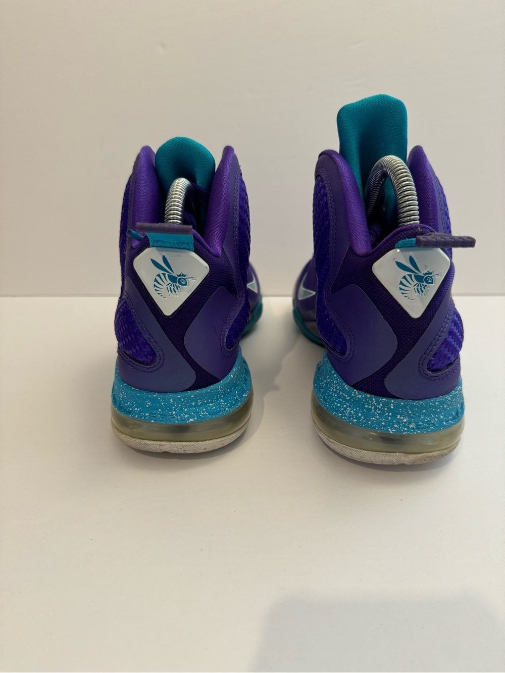 Nike LeBron 9 Summit Lake Hornets 472664-500 GS Size 6.5Y Basketball Shoes - Picture 4 of 9